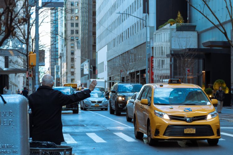 Top 10 Reasons to Choose a Taxi Dispatch Software in 2022