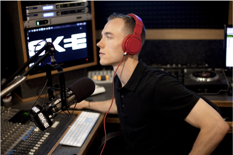 Music Industry Icon DJ Skee Releases Book Entitled The Metaverse Handbook