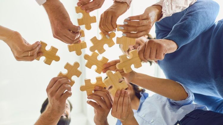 List of Outdoor Team Building Activities You Should Try