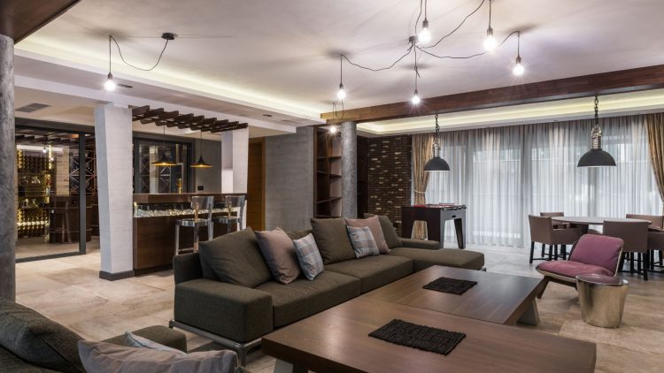 Top Reasons Why Living in a Villa can be the Luxurious Feeling for a Person