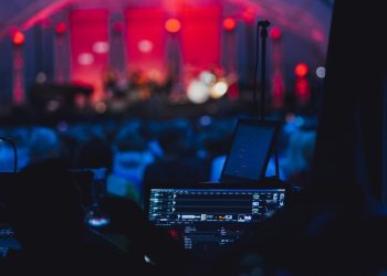 7 advantages of video wall display systems