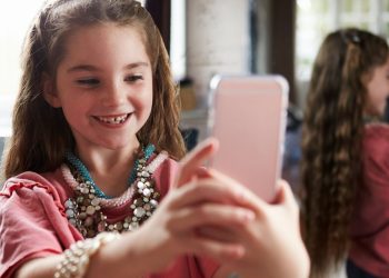 Fun and Fancy Free: Dress Up Games for Girls to Play