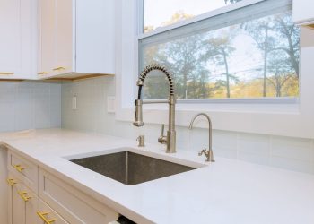Top 5 Tips to Give Luxury Feel to Your Bathrooms & Kitchens