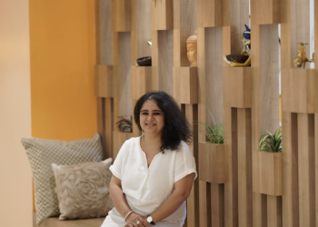 How do Ayurvedic science and naturopathy heal not only the body but mind and soul without harming the body?