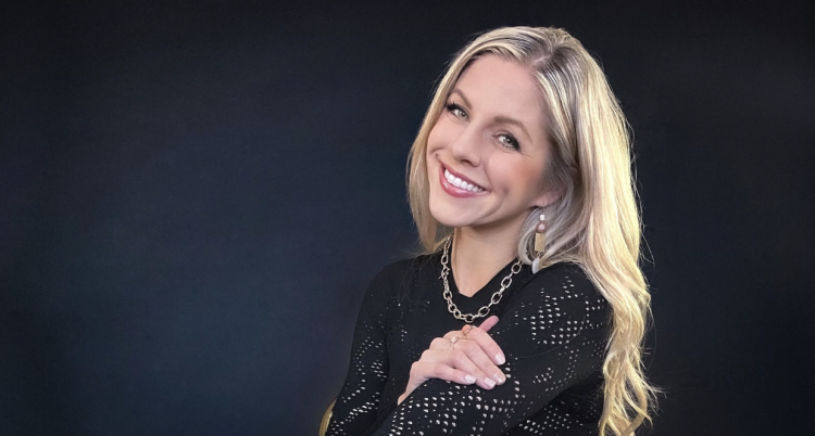 Dani Thompson – The Mom Boss Behind DNT Entertainment