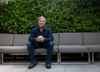 Venture Capitalist Ron Bauer Mentors Startup Companies