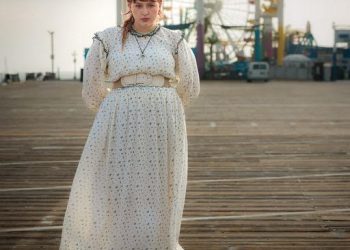 Rising Star Karin Ann Set to Release New Single “for a moment,” Captivating Listeners with Vibey, Atmospheric Sound and Socially Conscious Themes
