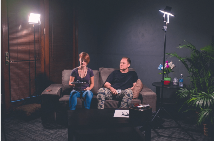 Talent Expert Goes Undercover to Expose Talent Industry’s ‘Glam Scams’