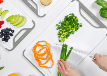 How to Care for Plastic Cutting Board: July Home Tips & Tricks