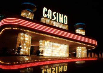 Maximizing Your Winnings: Tips and Tricks for Playing at Real Money Casinos