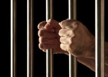 10 Questions to Ask When Choosing a Criminal Defense Attorney 