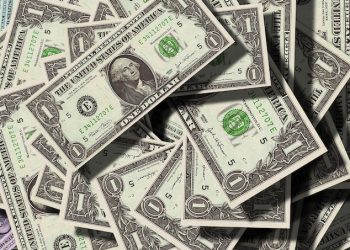 An In-depth Examination of Sports Wagering: Advantages and Detriments