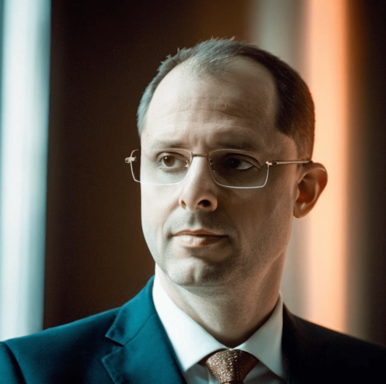 Etienne Uzac: Latest SEO rules for publishers from Google, Meta etc (changes constantly)