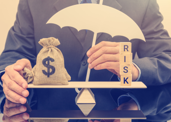 Navigating Market Uncertainty: Essential Risk Management Techniques from Bruce Shi