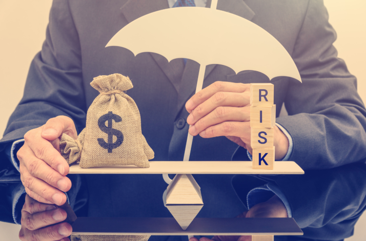 Navigating Market Uncertainty: Essential Risk Management Techniques from Bruce Shi
