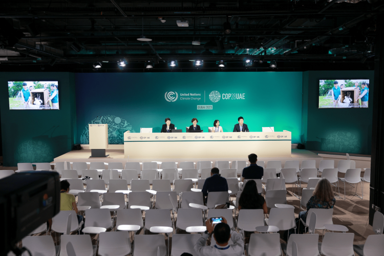 State Grid Yangzhou Power Supply Company Makes Another Appearance at COP Conference, Continuing to “Generate Power” for Climate Change Response