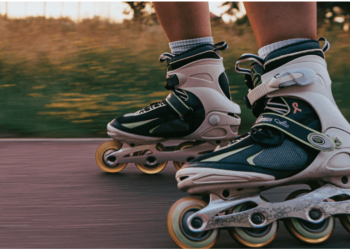 Unveiling the High-Speed World of Competitive Rollerblading: Kiley Bedwell’s Thrilling Journey
