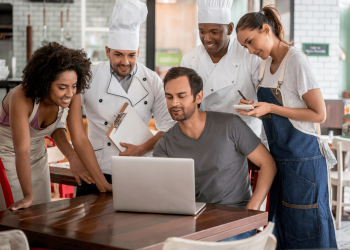 Empowering Employees: Matt Frauenshuh Sheds Light on Progressive Human Resources Strategies in the World of Restaurant Franchises