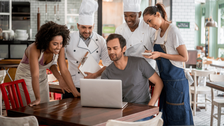 Empowering Employees: Matt Frauenshuh Sheds Light on Progressive Human Resources Strategies in the World of Restaurant Franchises