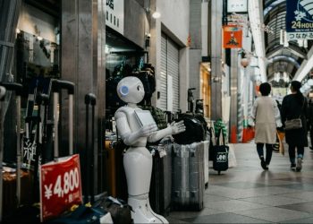 The Human Element in AI: Balancing Technology and Humanity in Executive Leadership
