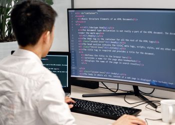Efficient Software Deployment: Strategies from Chas Bearse, Senior IT Consultant