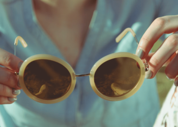 Top Seven Benefits of Sunglasses for People with an Active Lifestyle