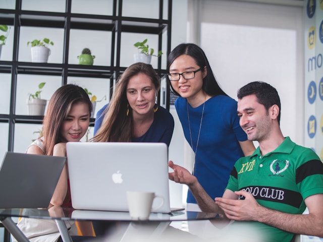 Mentorship in Tech: How David Boutry Supports Junior Developers in Their Growth