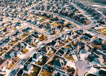 How to Identify and Invest in Promising Real Estate Opportunities in Utah