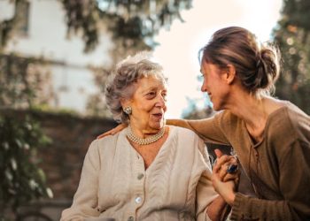 5 Ways to Help Your Senior Loved One Live Better