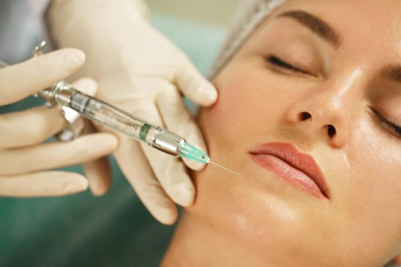 Mastering the Art of Natural-Looking Botox and Fillers: Expert Tips from Dr. Leif Rogers