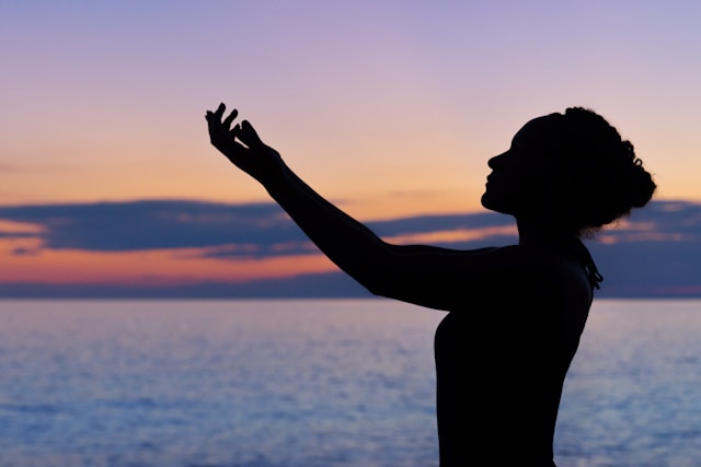 Navigating Life Transitions with Your Higher Self and Spiritual Guides: Insights from Kaia Ra