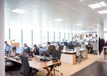 6 Ways How Smart Visitor Management Systems Are Shaping the Future of Workplace Security