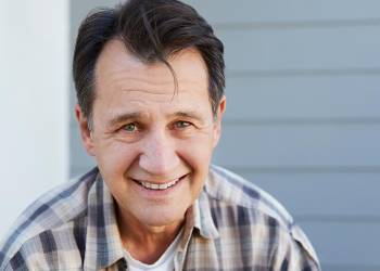 How to Find Lost Family Members: A Complete Guide to Using TruthFinder for Family Reunions