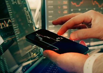The Ultimate Platform Checklist: Essential Features for Futures Trading, Data Reliability, and Order Execution Speed