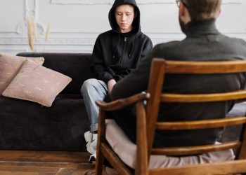 Understanding Depression in Adolescents: Signs, Symptoms, and When to Seek Therapy