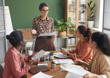 Raman Bhaumik Explores Resilience, Discipline, and Vision: The Traits Defining Women Leaders Today