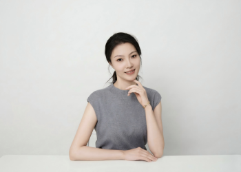 The Battle of Authenticity on Digital Coordinates: Zhang Qin and Luxury Authentication