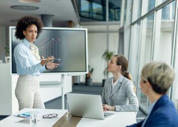 Dan Herbatschek Talks About the Difference Between Data-Informed and Data-Driven Leadership