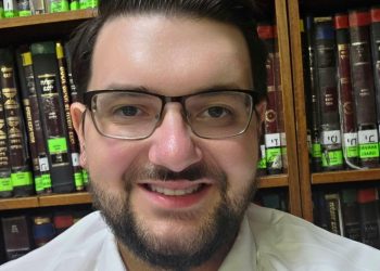 The Rigorous Path Rabbi Daniel Sayani Took to Multiple Ordinations