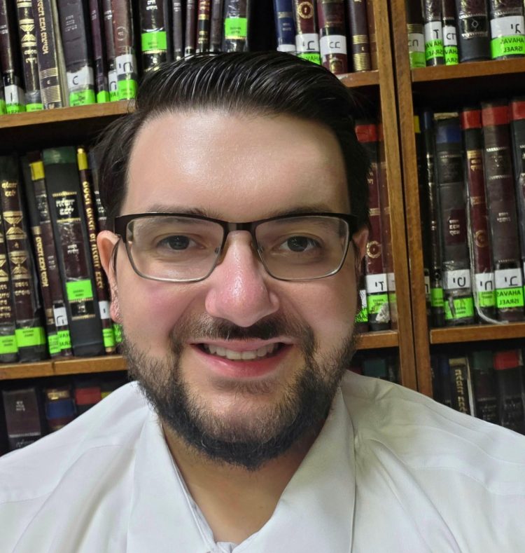 The Rigorous Path Rabbi Daniel Sayani Took to Multiple Ordinations